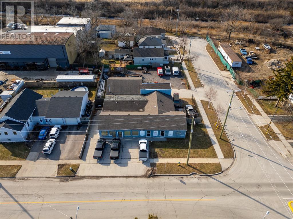 111 CAMPBELL STREET, sarnia, Ontario