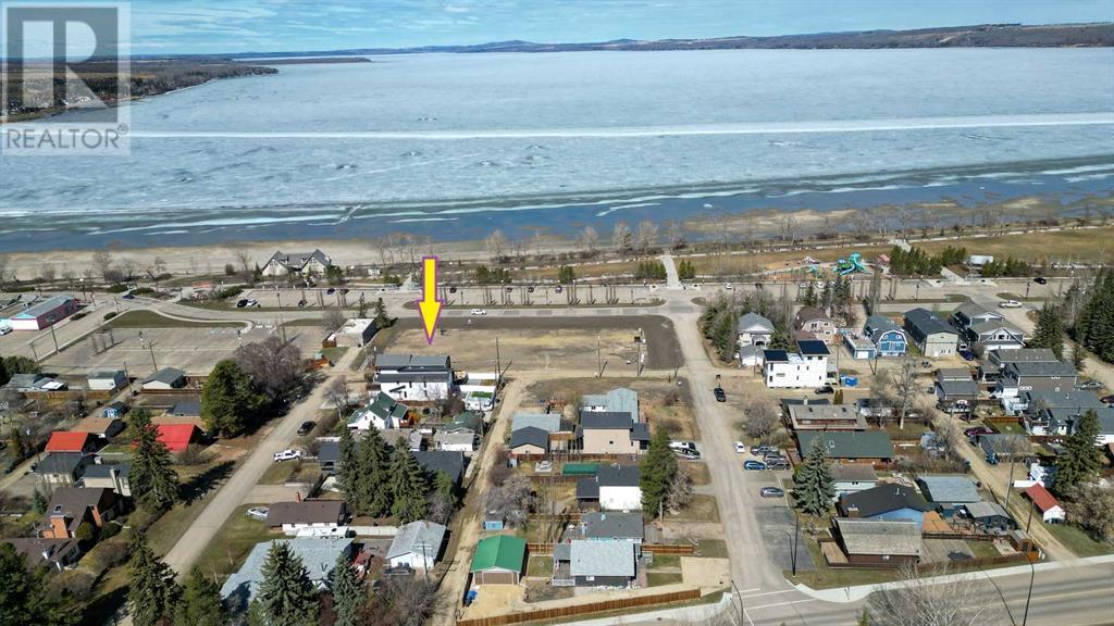 4215 LAKESHORE Drive, Sylvan Lake, Alberta
