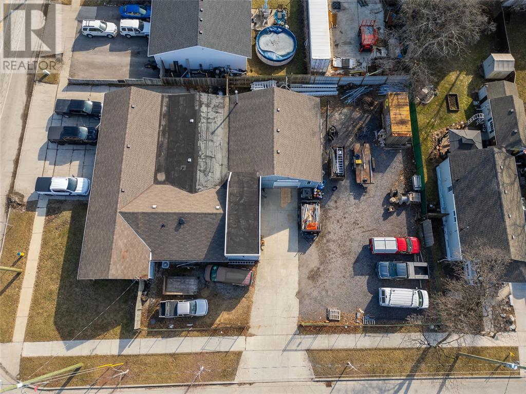 111 Campbell Street, Sarnia, Ontario  N7T 2G5 - Photo 30 - 25005424