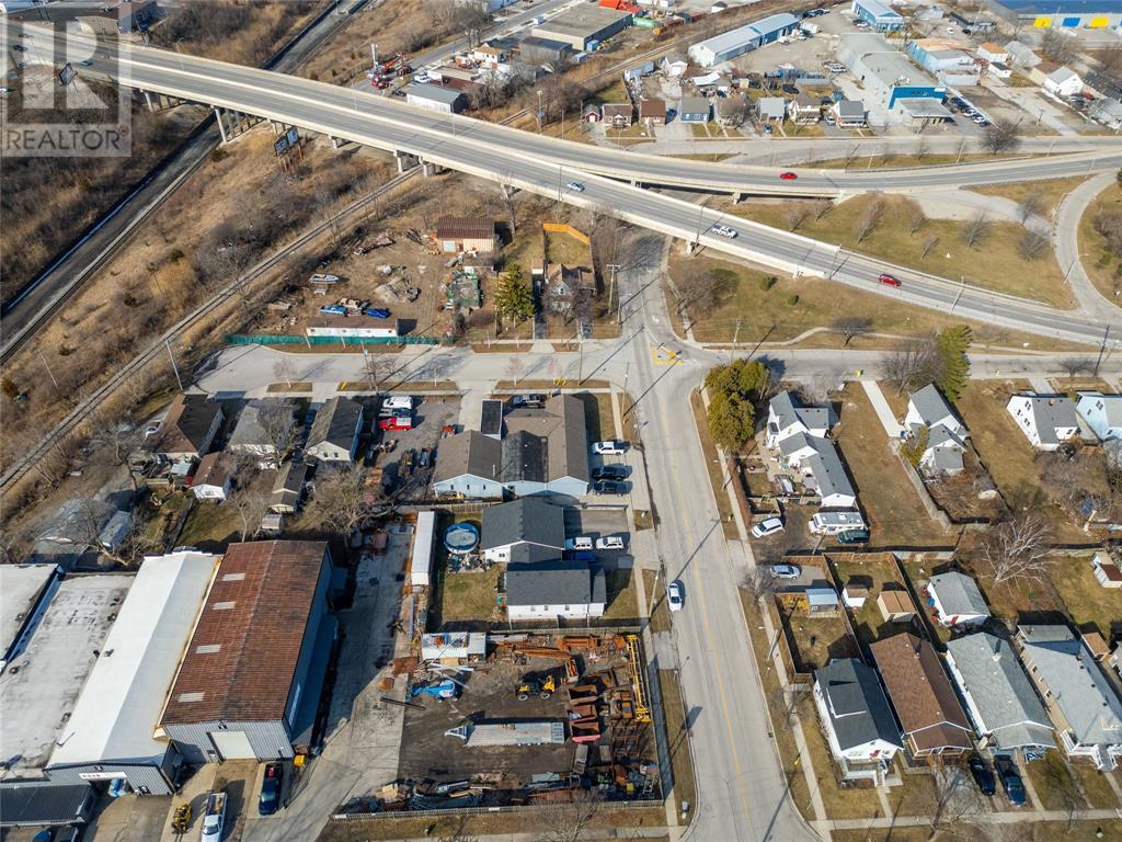 111 Campbell Street, Sarnia, Ontario  N7T 2G5 - Photo 31 - 25005424