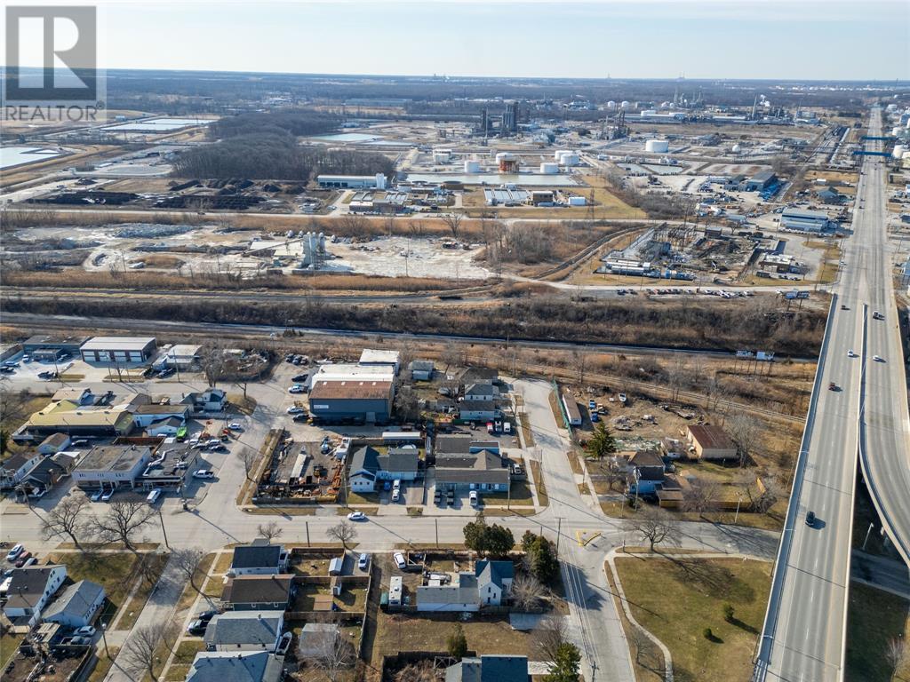 111 Campbell Street, Sarnia, Ontario  N7T 2G5 - Photo 35 - 25005424