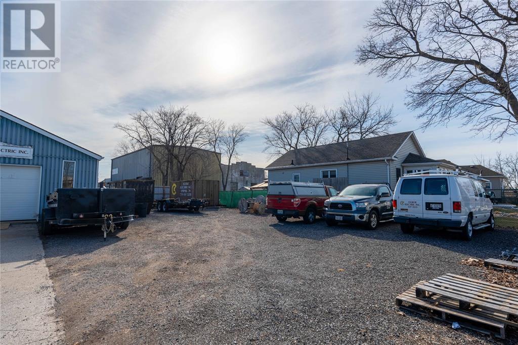 111 Campbell Street, Sarnia, Ontario  N7T 2G5 - Photo 13 - 25005424