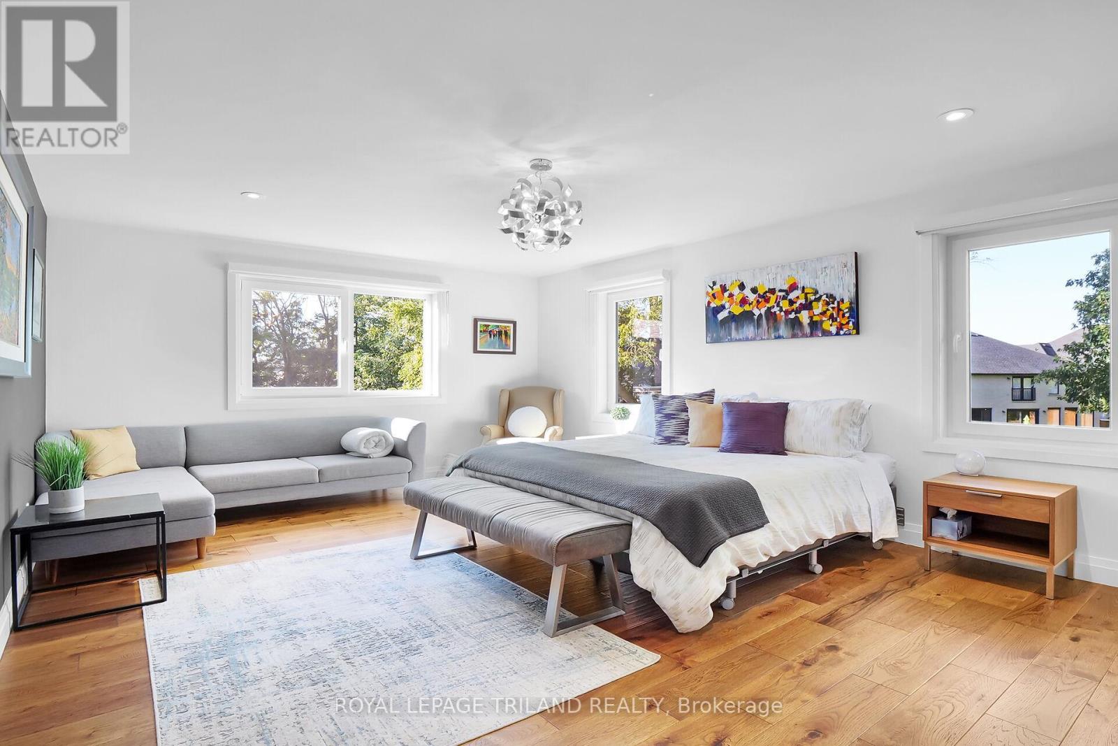 Photo 22 of 48 for 2438 Red Thorne Crescent