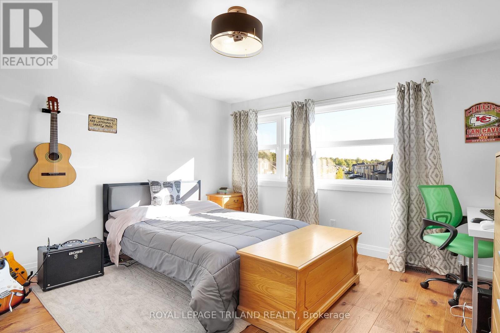 Photo 30 of 48 for 2438 Red Thorne Crescent