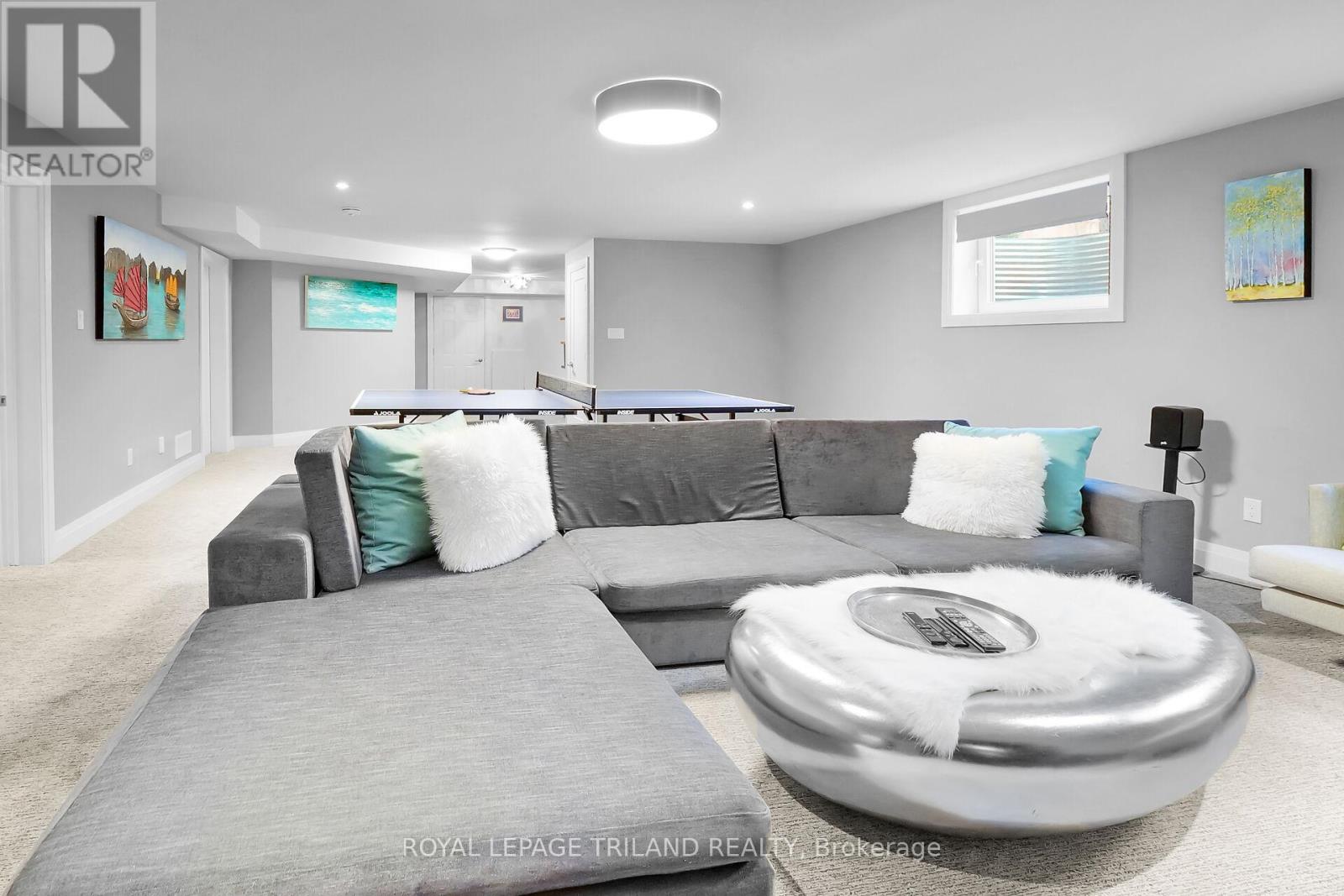Photo 36 of 48 for 2438 Red Thorne Crescent