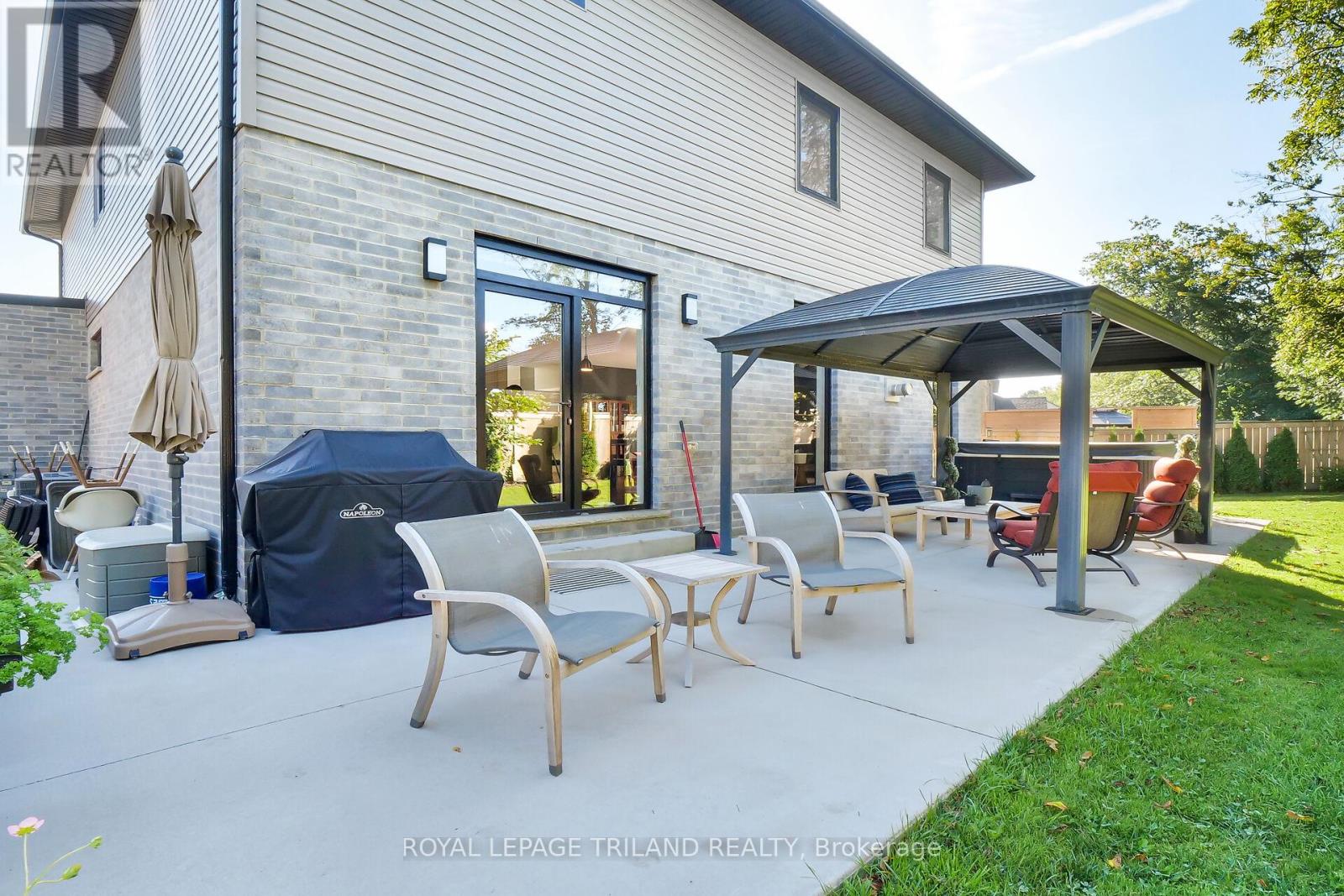 Photo 42 of 48 for 2438 Red Thorne Crescent