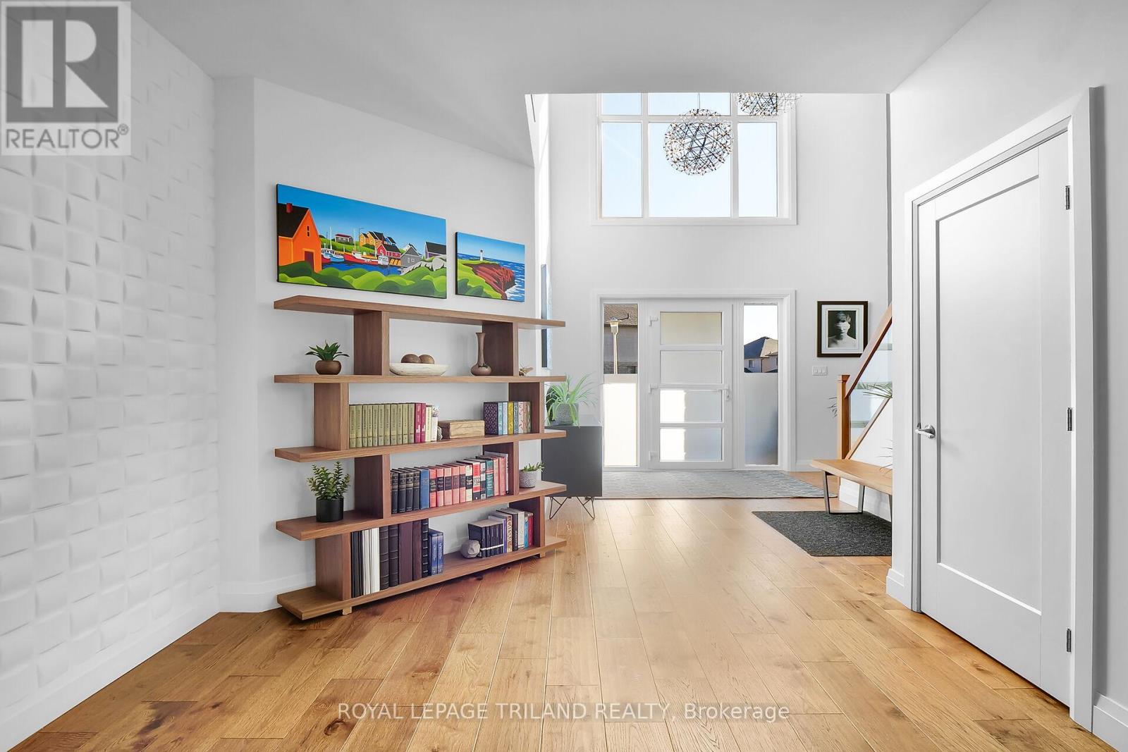 Photo 6 of 48 for 2438 Red Thorne Crescent