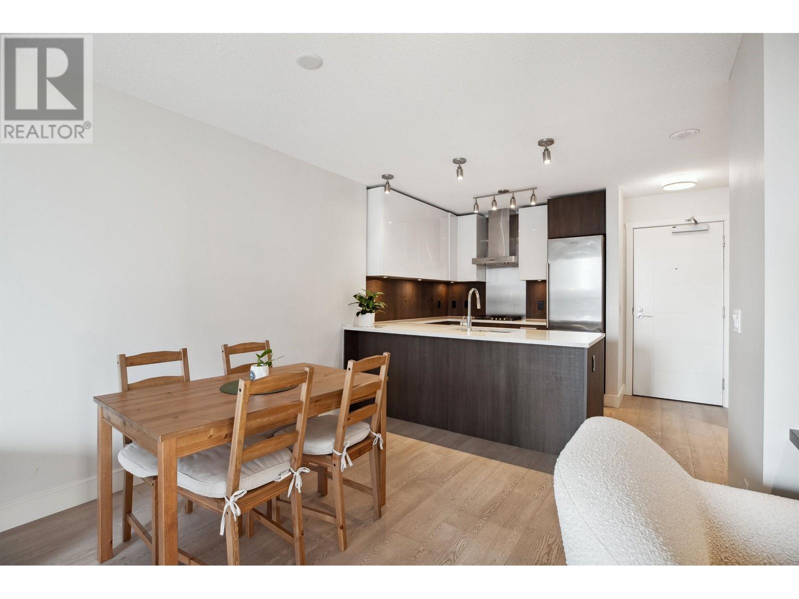 1708 3007 Glen Drive, Coquitlam, British Columbia  V3B 0L8 - Photo 9 - R2994786