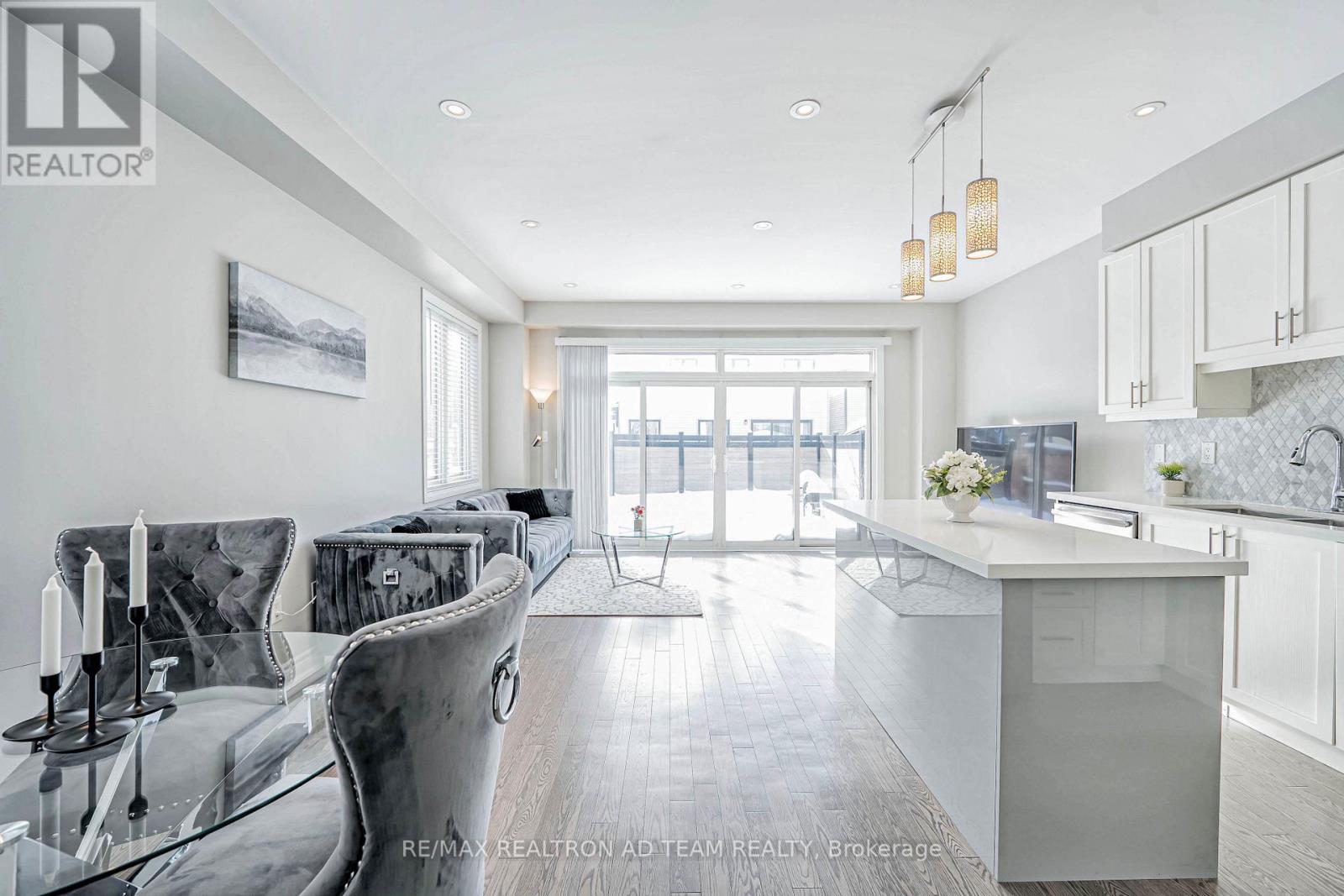 Property at 6 LARKIN LANE image 5