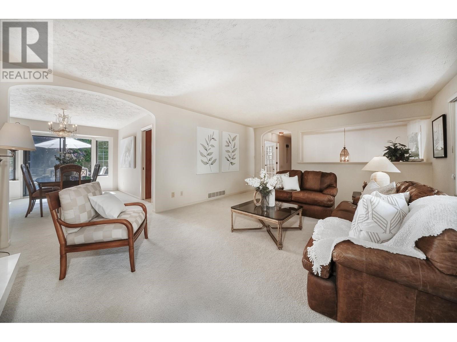 Property at 4710 MEADFEILD ROAD image 4