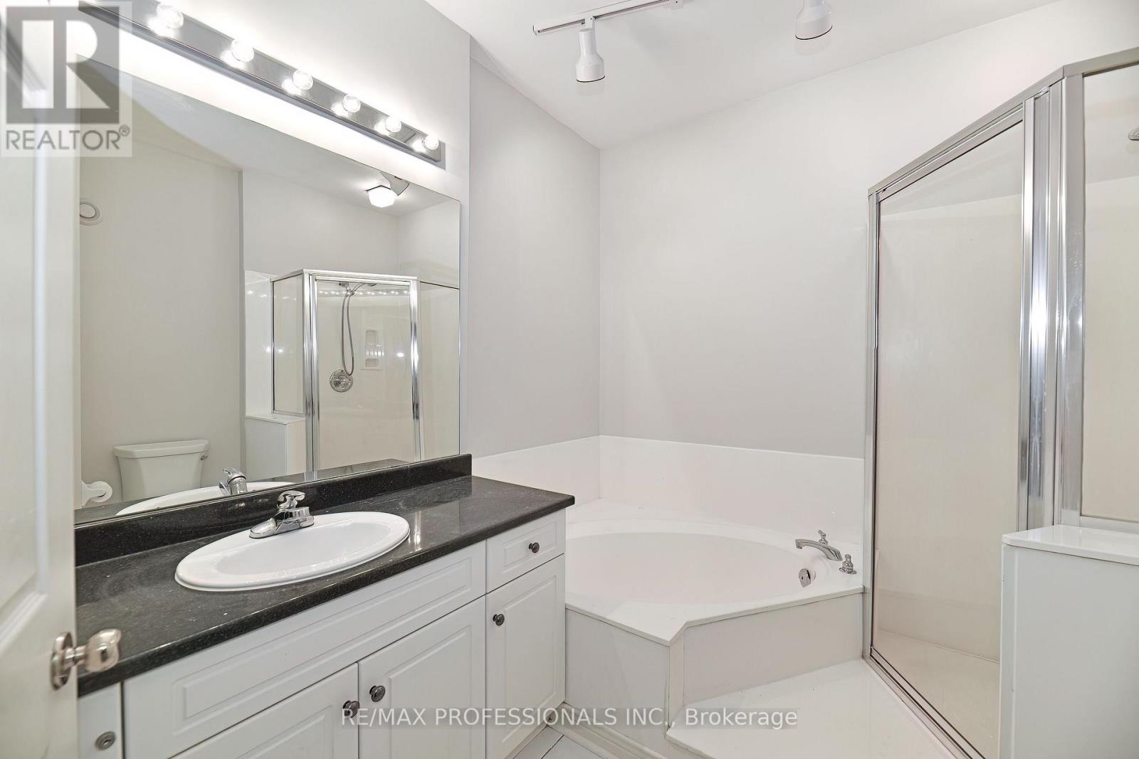 5 - 2228 Turnberry Road, Burlington, Ontario  L7M 4P9 - Photo 34 - W12107547