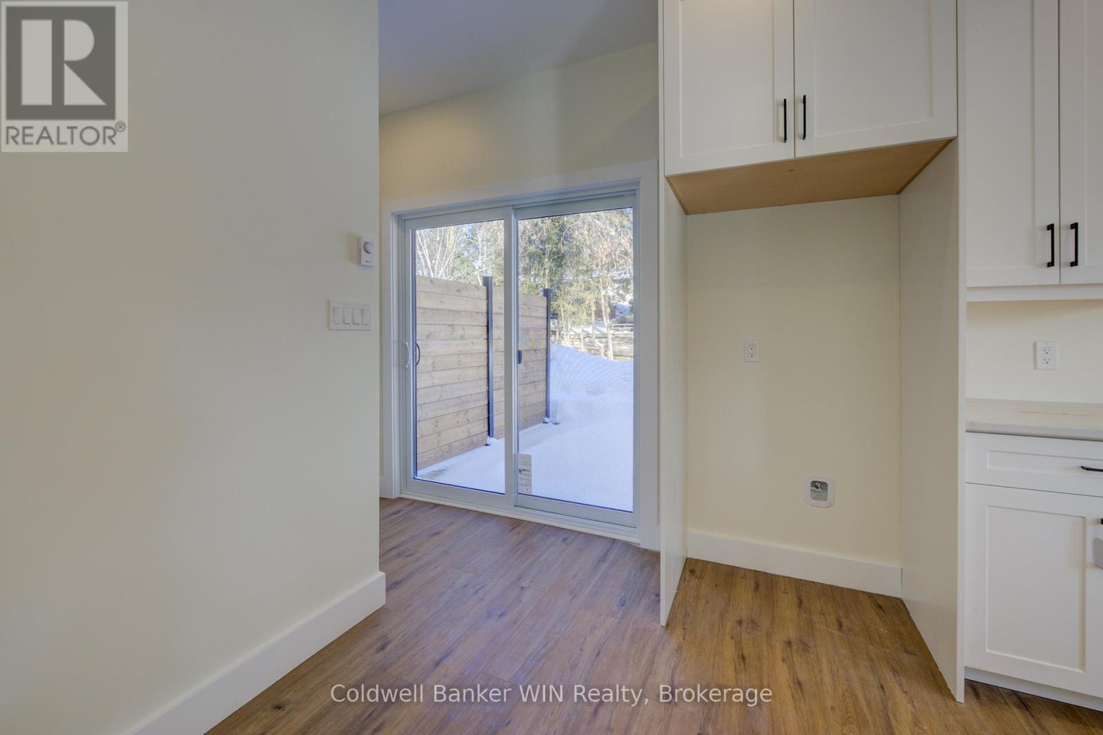 24 Crawford Street, Chatsworth, Ontario  N0H 1G0 - Photo 8 - X12011126