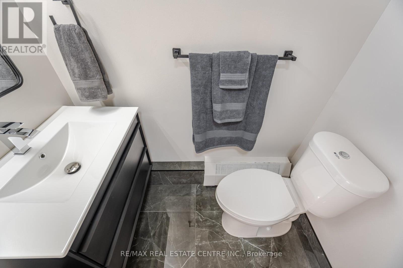 1111 - 1615 Bloor Street, Mississauga (Applewood), Ontario  L4X 1S2 - Photo 13 - W12106341