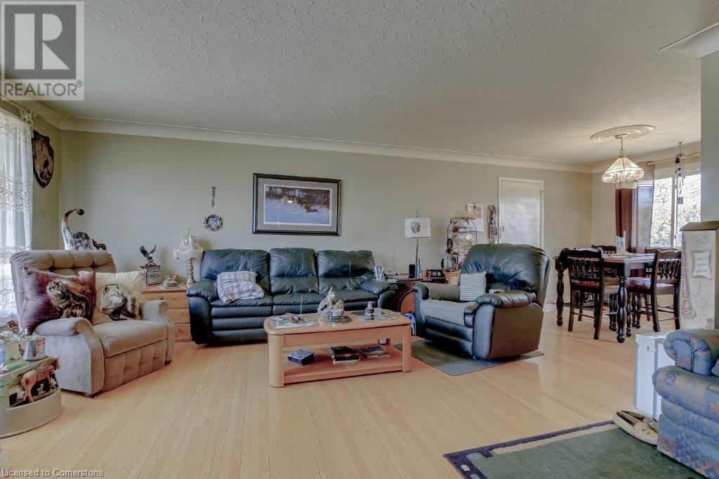 251 Montclair Crescent, Waterford, Ontario  N0E 1Y0 - Photo 2 - 40715049