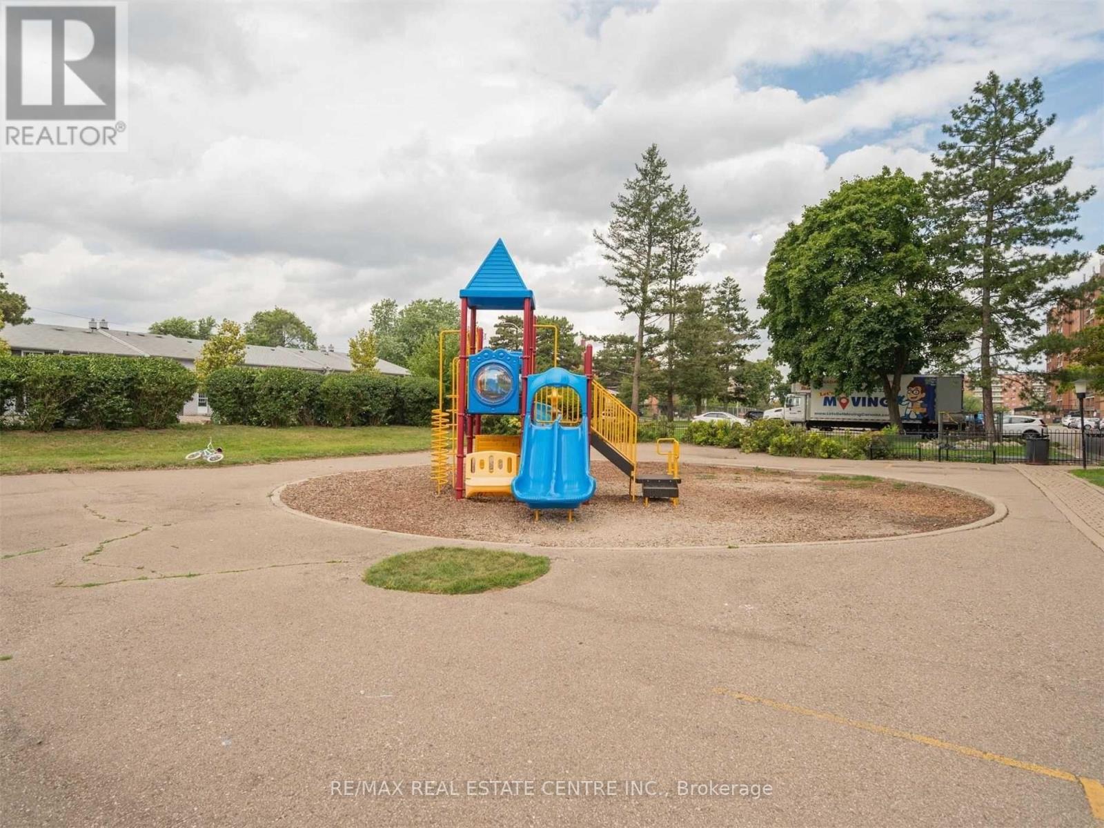 1111 - 1615 Bloor Street, Mississauga (Applewood), Ontario  L4X 1S2 - Photo 26 - W12106341