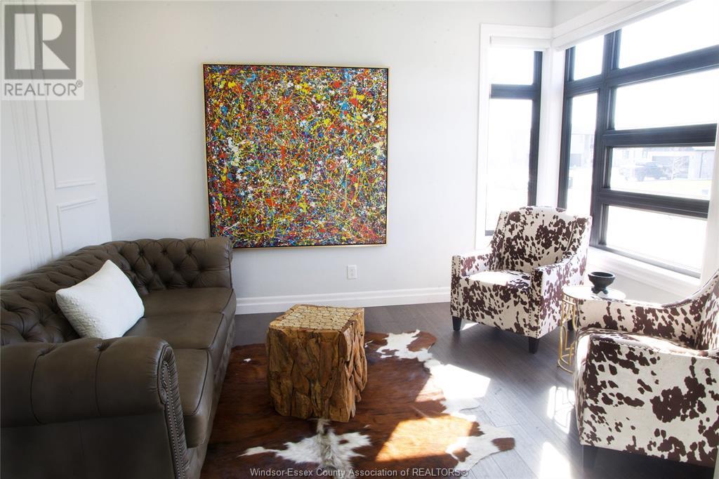 Property at 406 THOMPSON AVENUE image 4