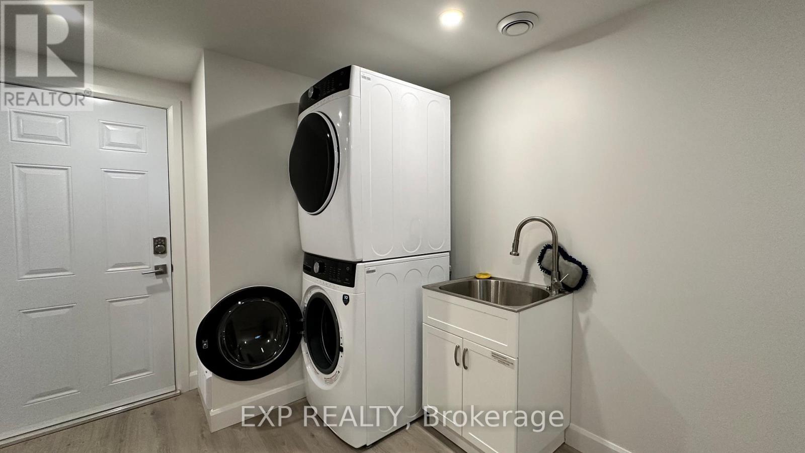 Main - 536 Dundas Street E, Belleville, Ontario  K8N 1G5 - Photo 17 - X12107719