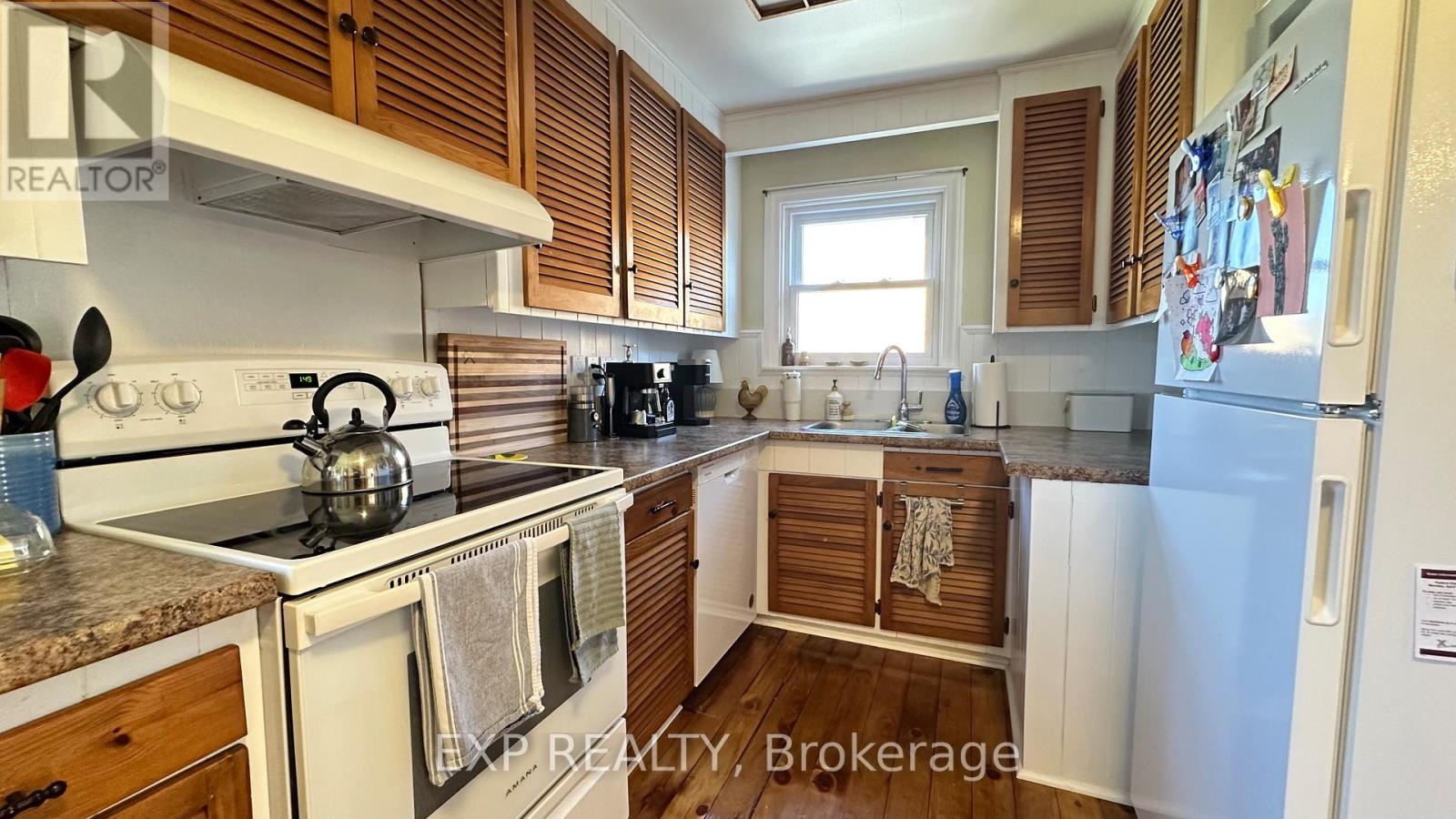 Main - 536 Dundas Street E, Belleville, Ontario  K8N 1G5 - Photo 7 - X12107719
