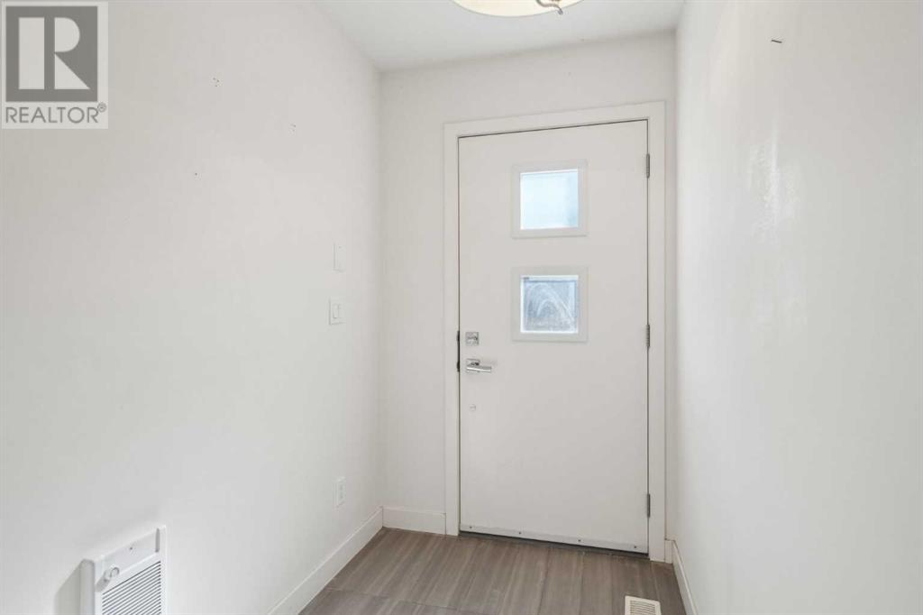 10 Walden Path Se, Calgary, Alberta  T2X 4C4 - Photo 4 - A2207837