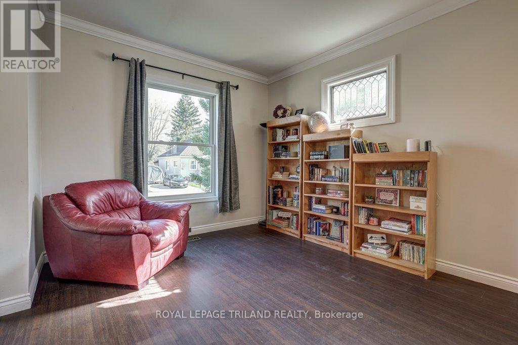 85 Chestnut Street, St. Thomas, Ontario  N5R 2B1 - Photo 19 - X12107603