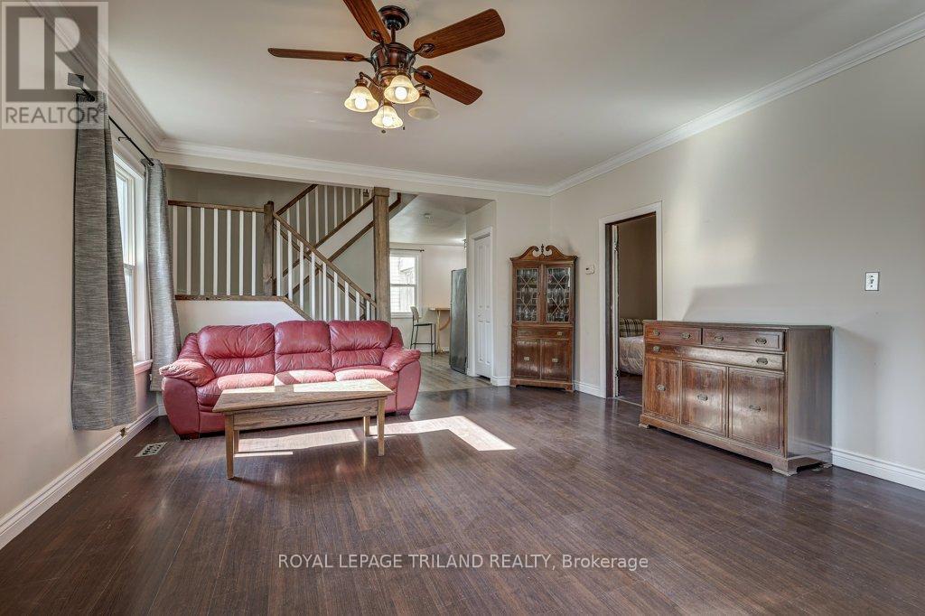 85 Chestnut Street, St. Thomas, Ontario  N5R 2B1 - Photo 20 - X12107603