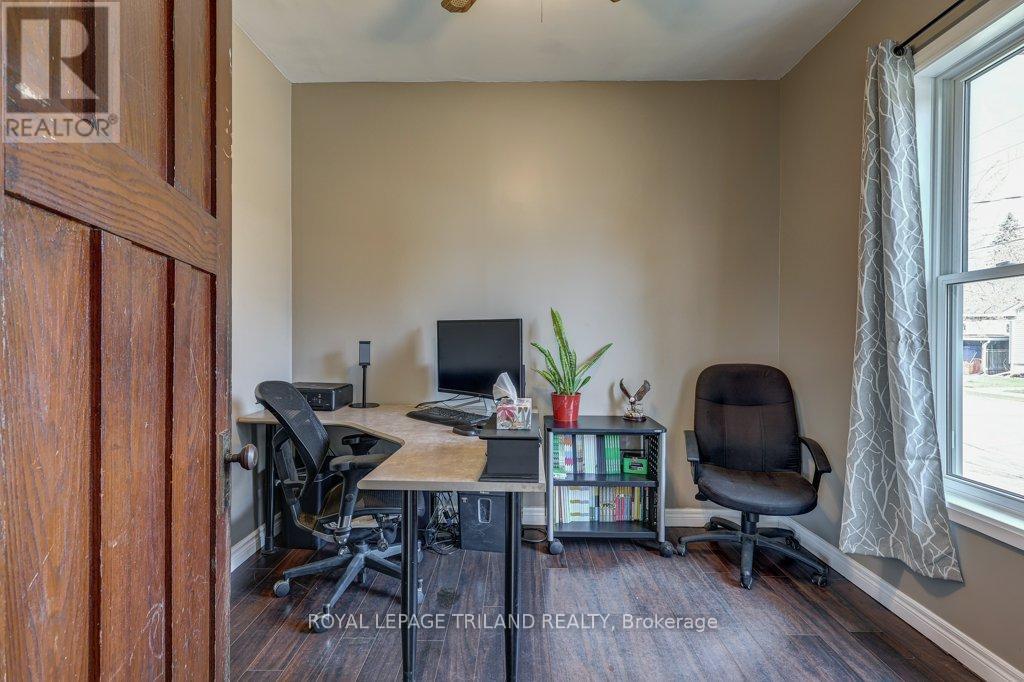 85 Chestnut Street, St. Thomas, Ontario  N5R 2B1 - Photo 25 - X12107603