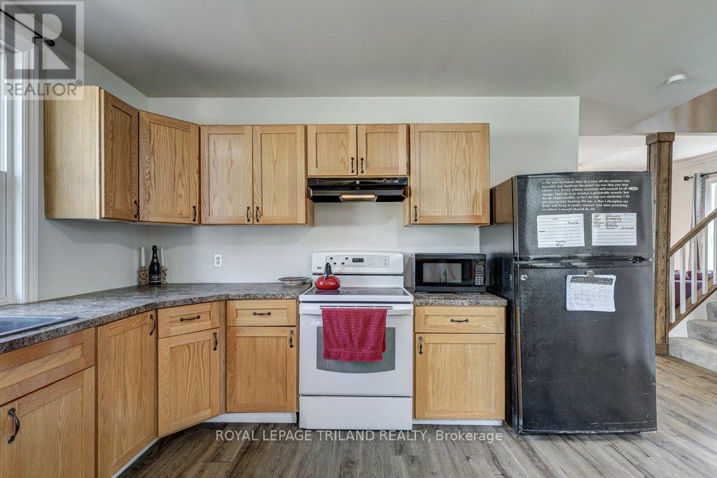 85 Chestnut Street, St. Thomas, Ontario  N5R 2B1 - Photo 31 - X12107603