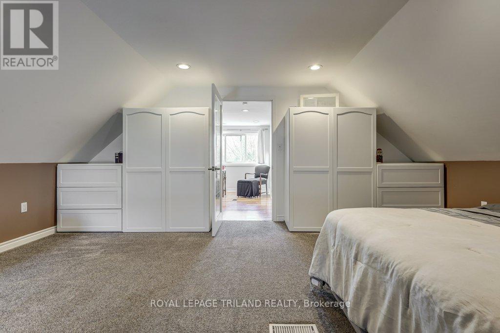 85 Chestnut Street, St. Thomas, Ontario  N5R 2B1 - Photo 44 - X12107603