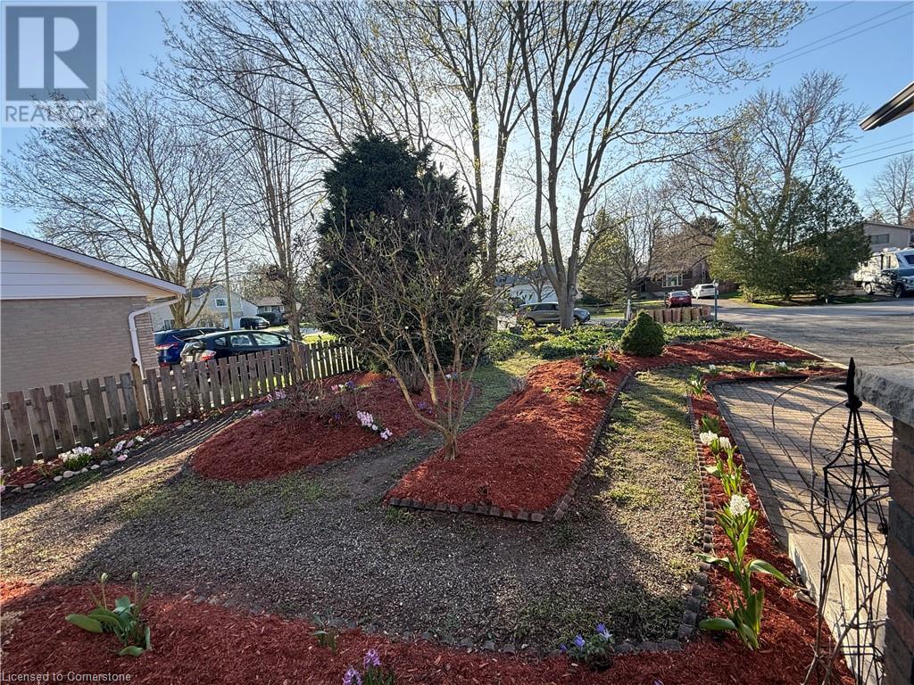 Property at 567 RUSTIC Drive image 4