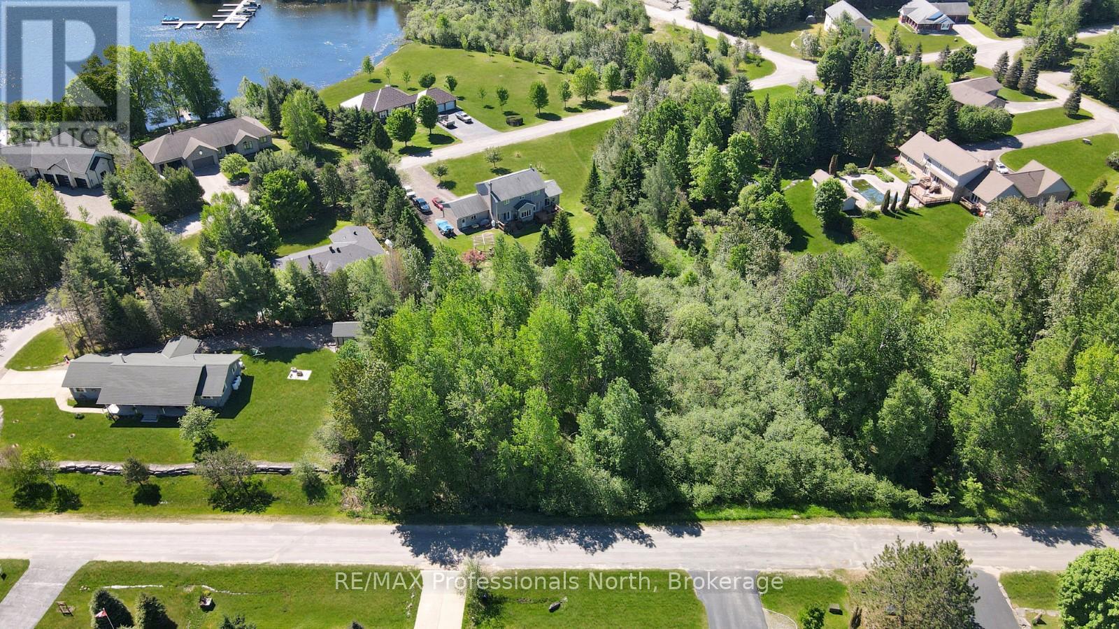 0 Halbiem Crescent, Dysart Et Al, Ontario  K0M 1S0 - Photo 2 - X12107644