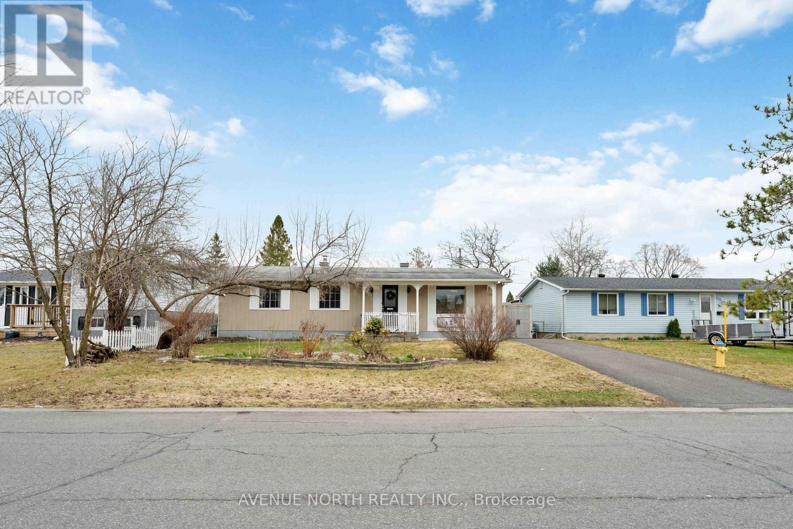 Property at 328 AMIENS STREET image 1