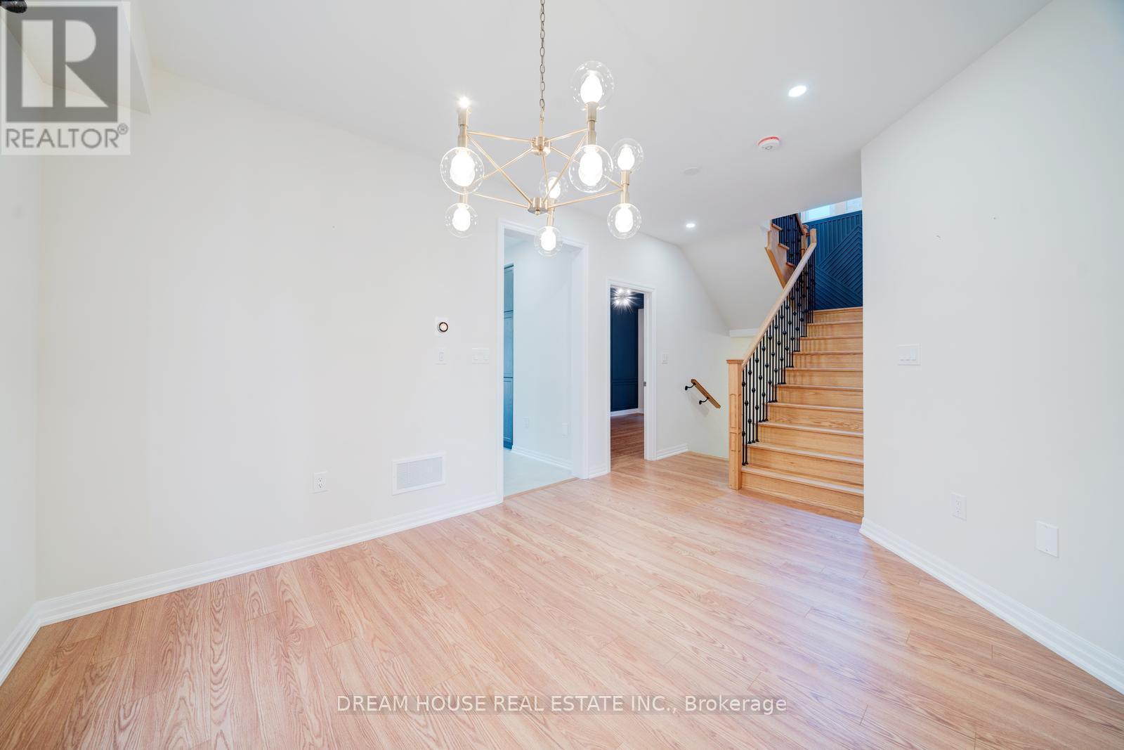 Property at 11 NORTHROP AVENUE image 4