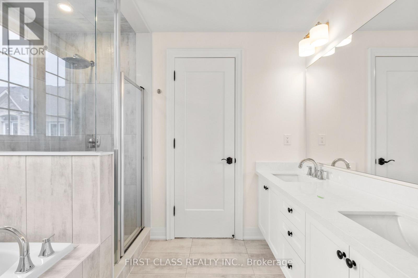 1 Abbey Hill Lane, Markham, Ontario  L6C 3L5 - Photo 26 - N12107571