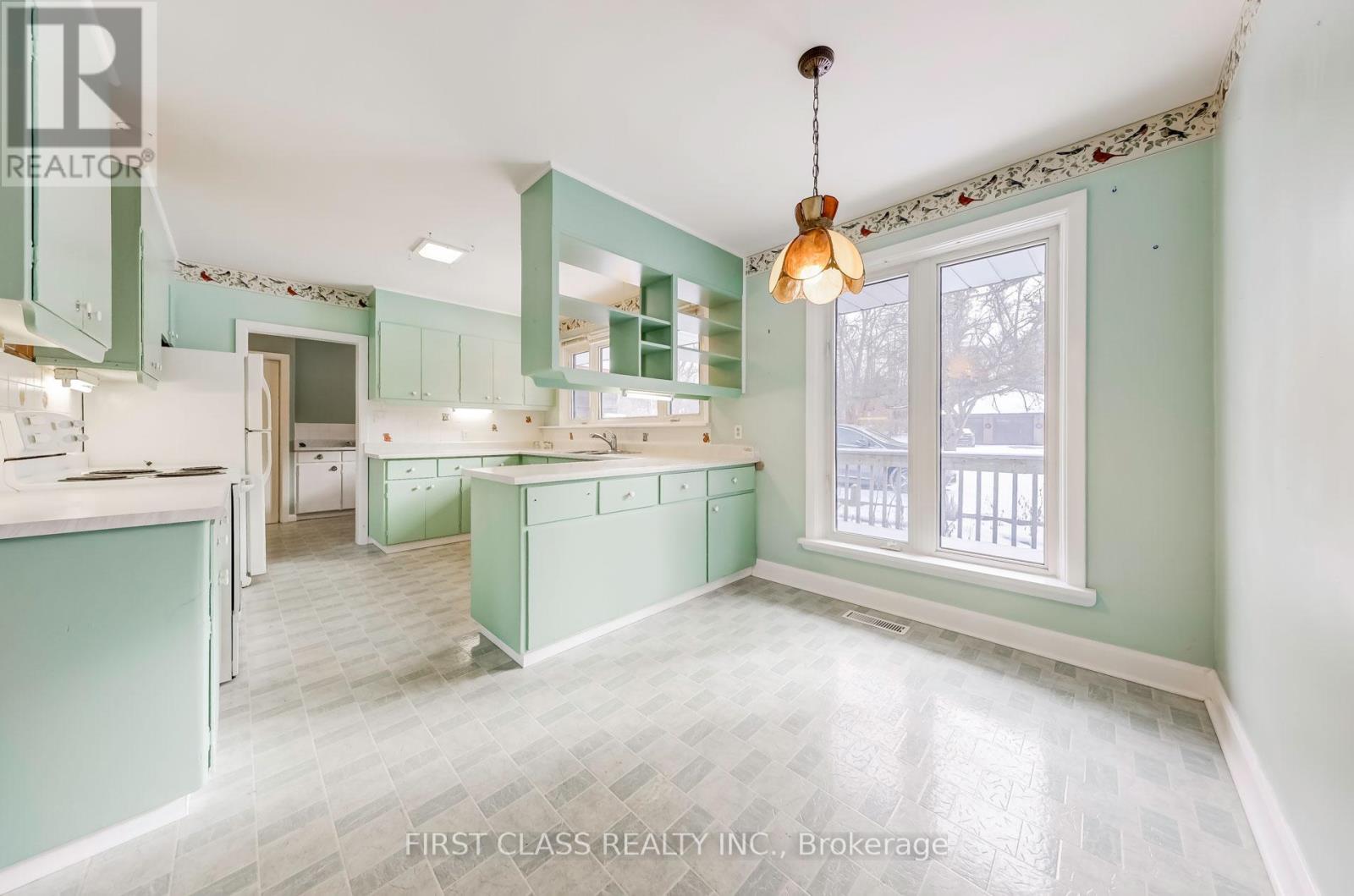 179 Martin Street, King, Ontario  L7B 1J5 - Photo 11 - N12107645