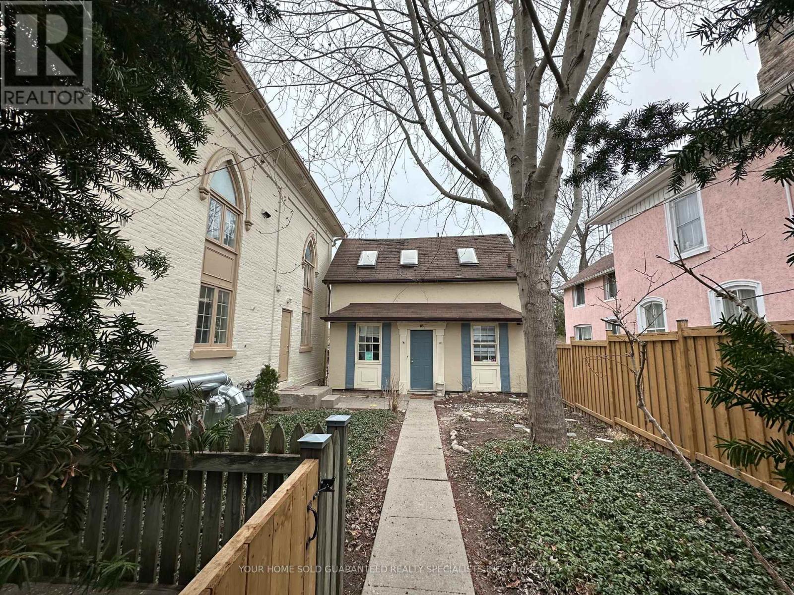 16-18 Mosley Street, Aurora, Ontario  L4G 1G6 - Photo 4 - N12107669