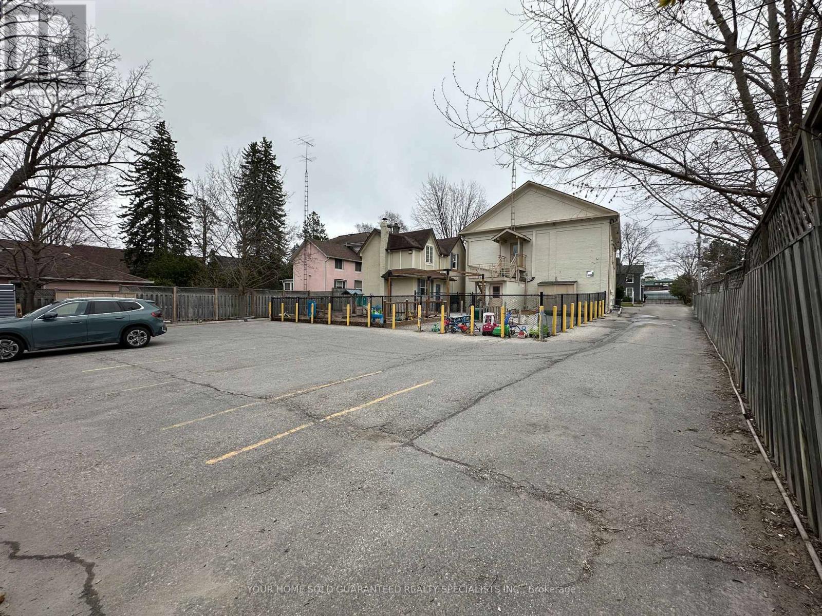 16-18 Mosley Street, Aurora, Ontario  L4G 1G6 - Photo 5 - N12107669