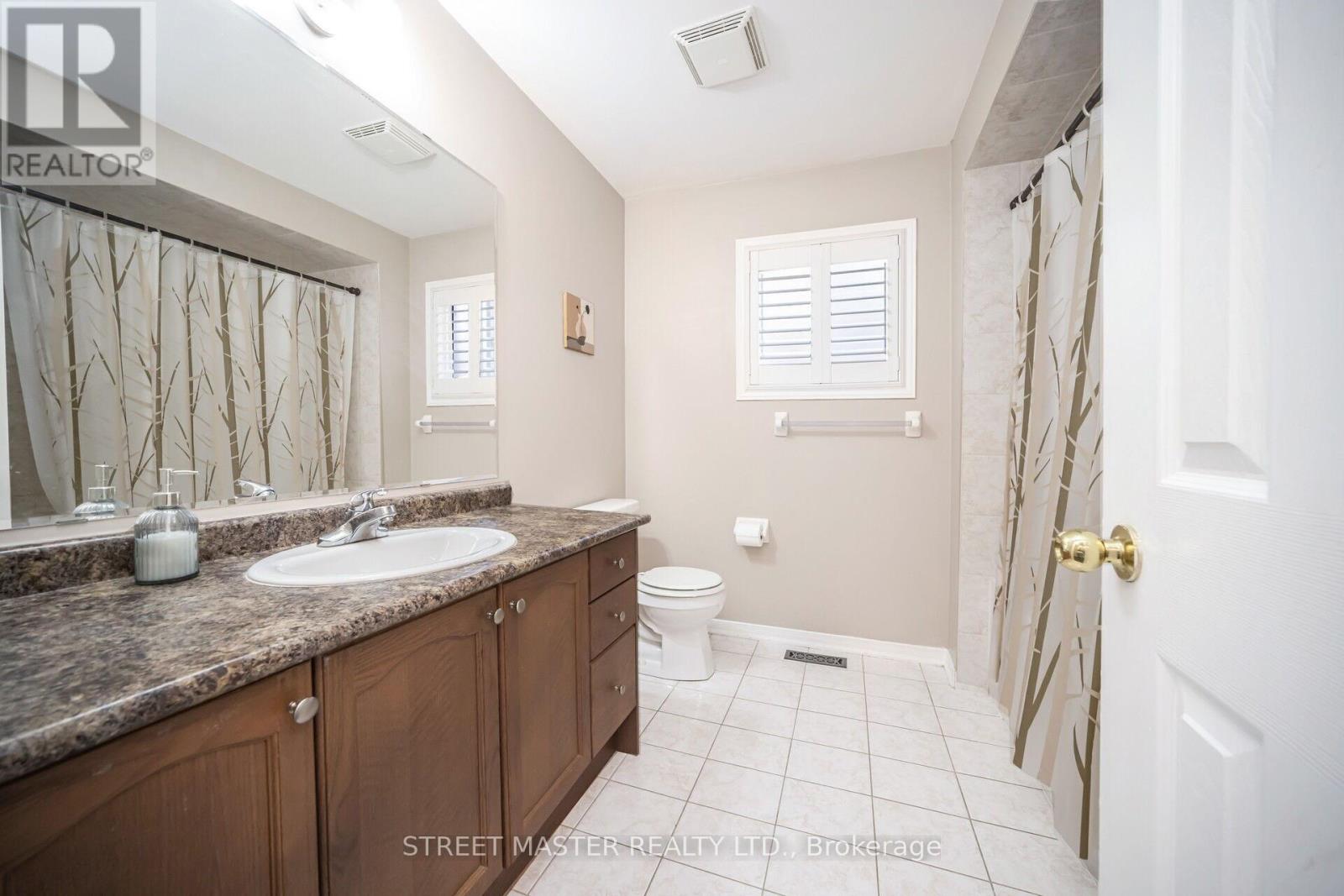 72 Newington Crescent, Brampton, Ontario  L6P 3G1 - Photo 31 - W12019074
