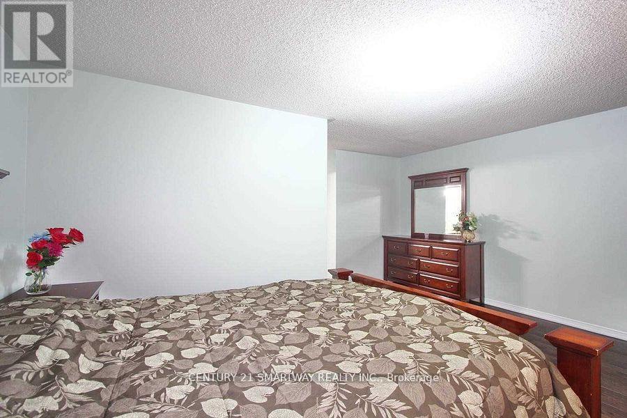 58 Feather Reed Way, Brampton, Ontario  L6R 2Z9 - Photo 10 - W12107667