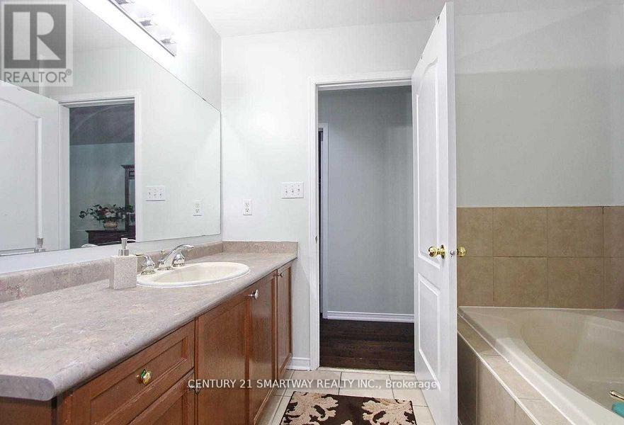 58 Feather Reed Way, Brampton, Ontario  L6R 2Z9 - Photo 12 - W12107667