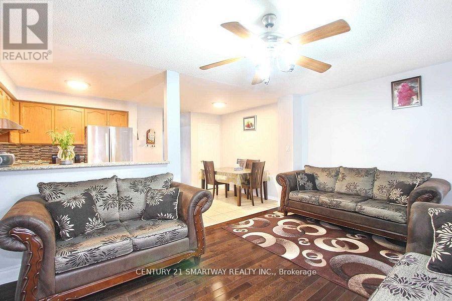 58 Feather Reed Way, Brampton, Ontario  L6R 2Z9 - Photo 5 - W12107667