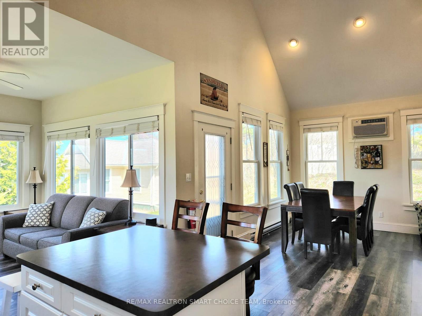 34 Meadow View Lane, Prince Edward County, Ontario  K0K 1P0 - Photo 13 - X12107596