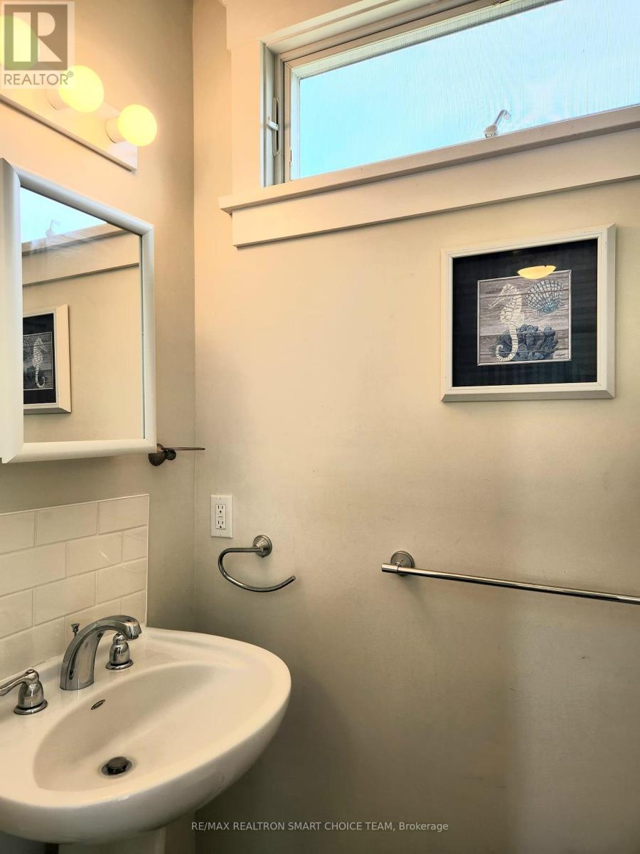 34 Meadow View Lane, Prince Edward County, Ontario  K0K 1P0 - Photo 21 - X12107596