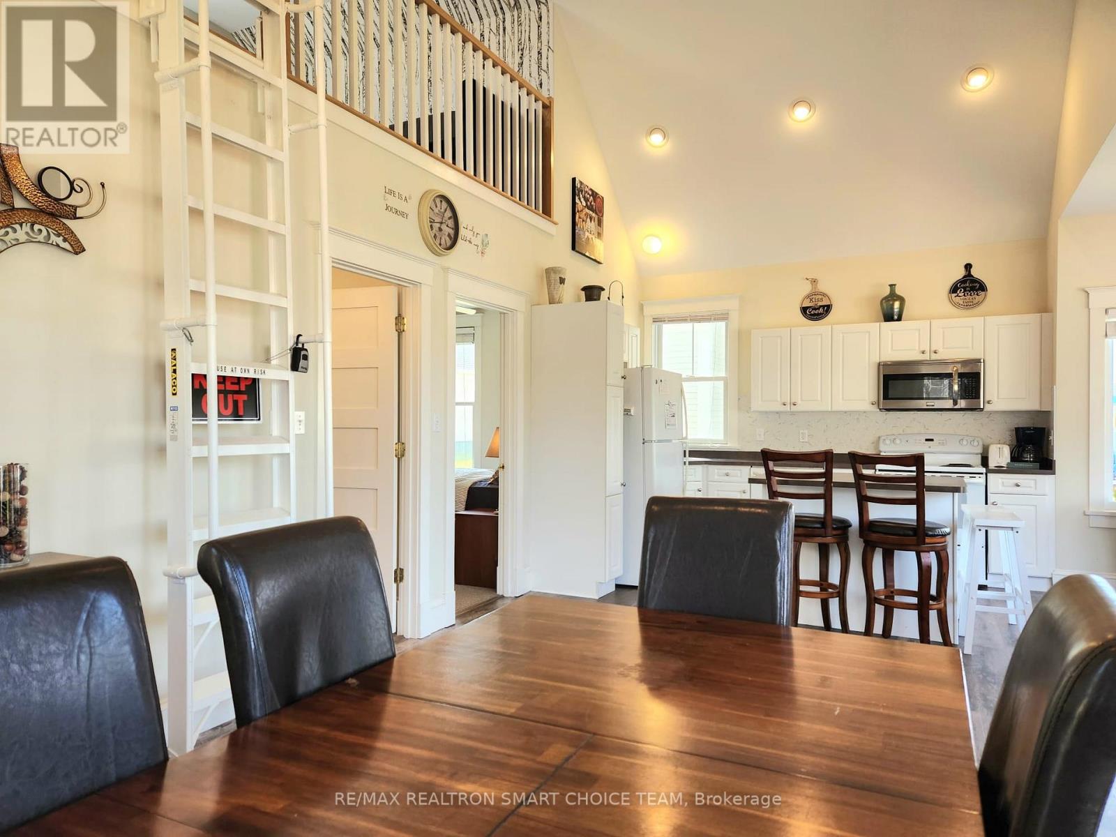34 Meadow View Lane, Prince Edward County, Ontario  K0K 1P0 - Photo 8 - X12107596