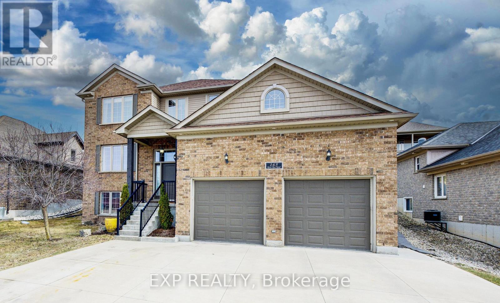 165 River Run Road, Mapleton, Ontario  N0G 1P0 - Photo 2 - X12107662