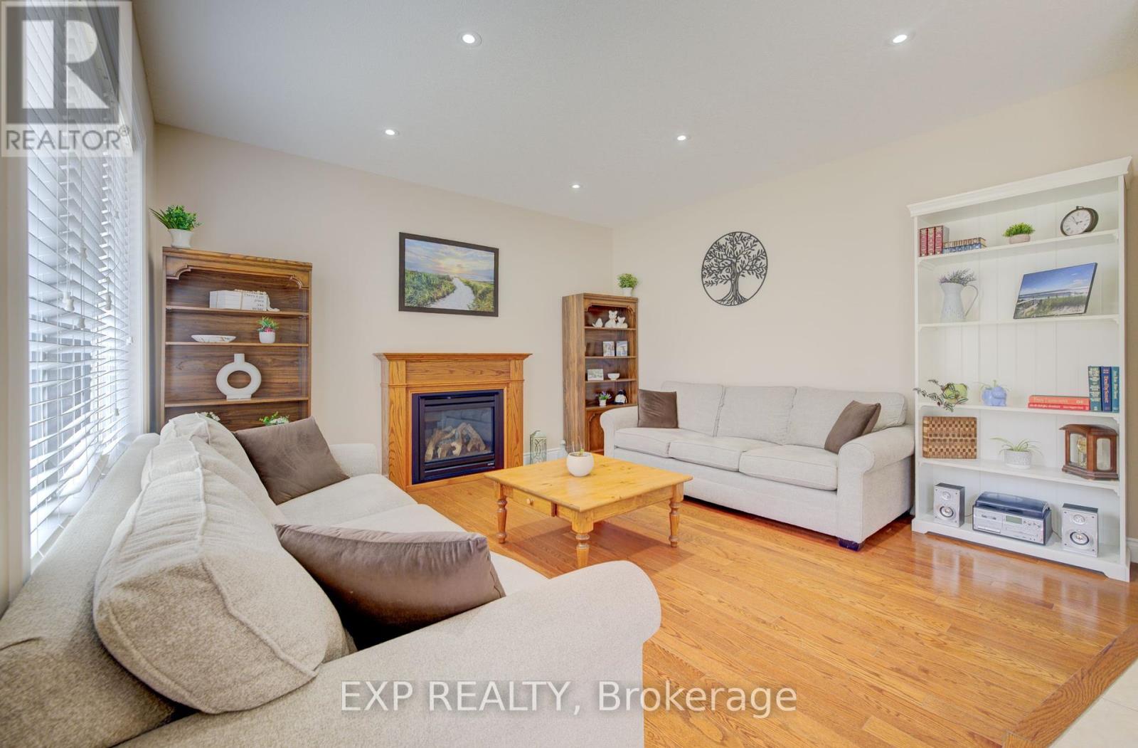 165 River Run Road, Mapleton, Ontario  N0G 1P0 - Photo 8 - X12107662