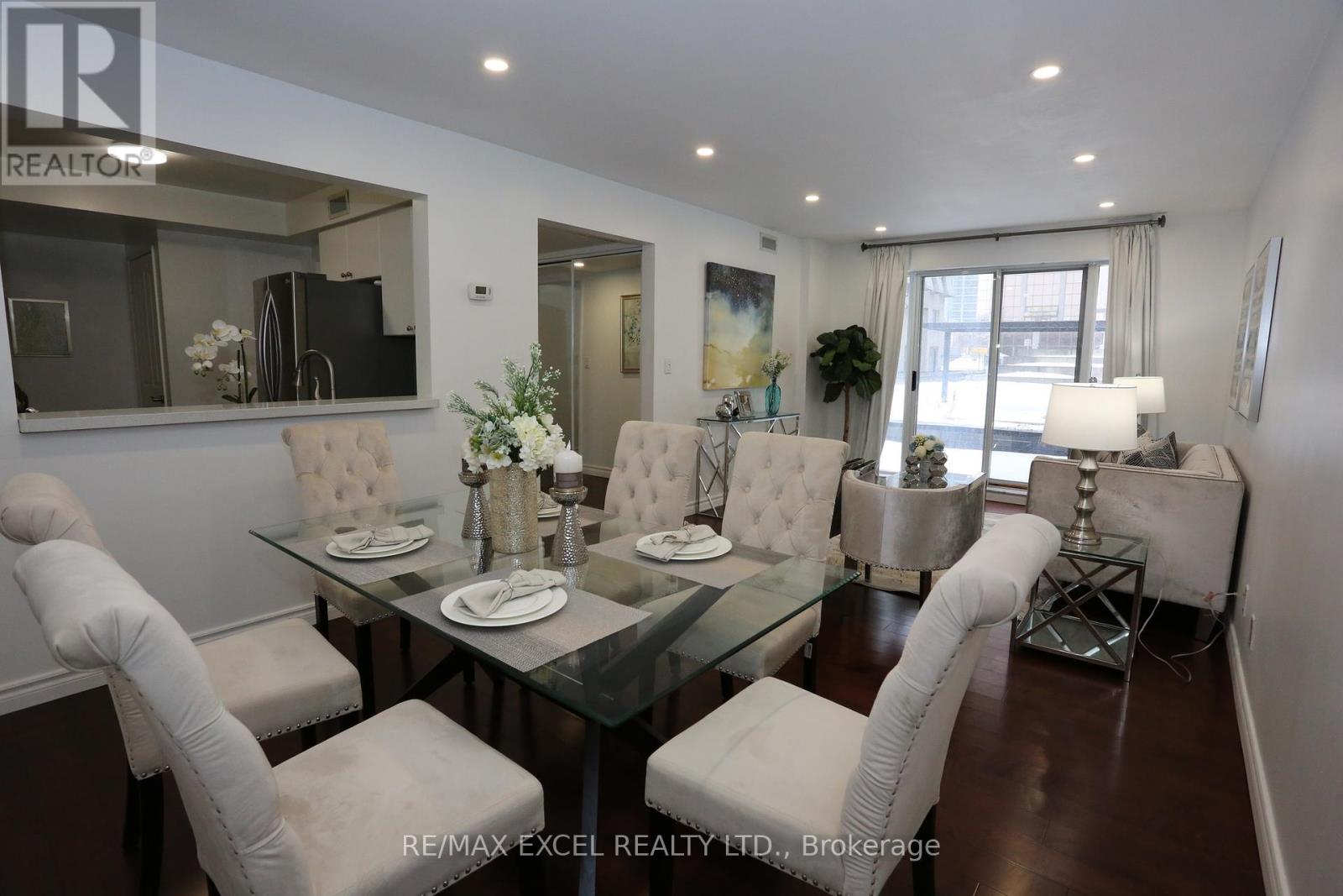 Property at 114 - 38 HOLLYWOOD AVENUE image 3