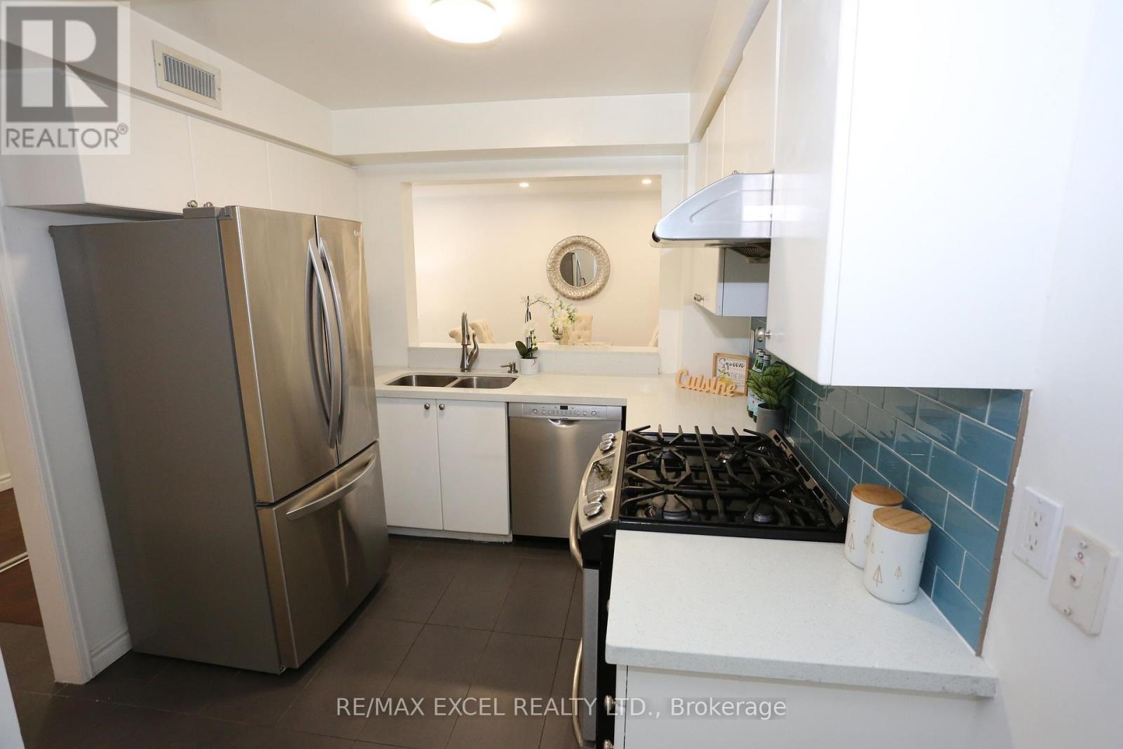 114 - 38 Hollywood Avenue, Toronto, Ontario  M2N 6R6 - Photo 6 - C12102495