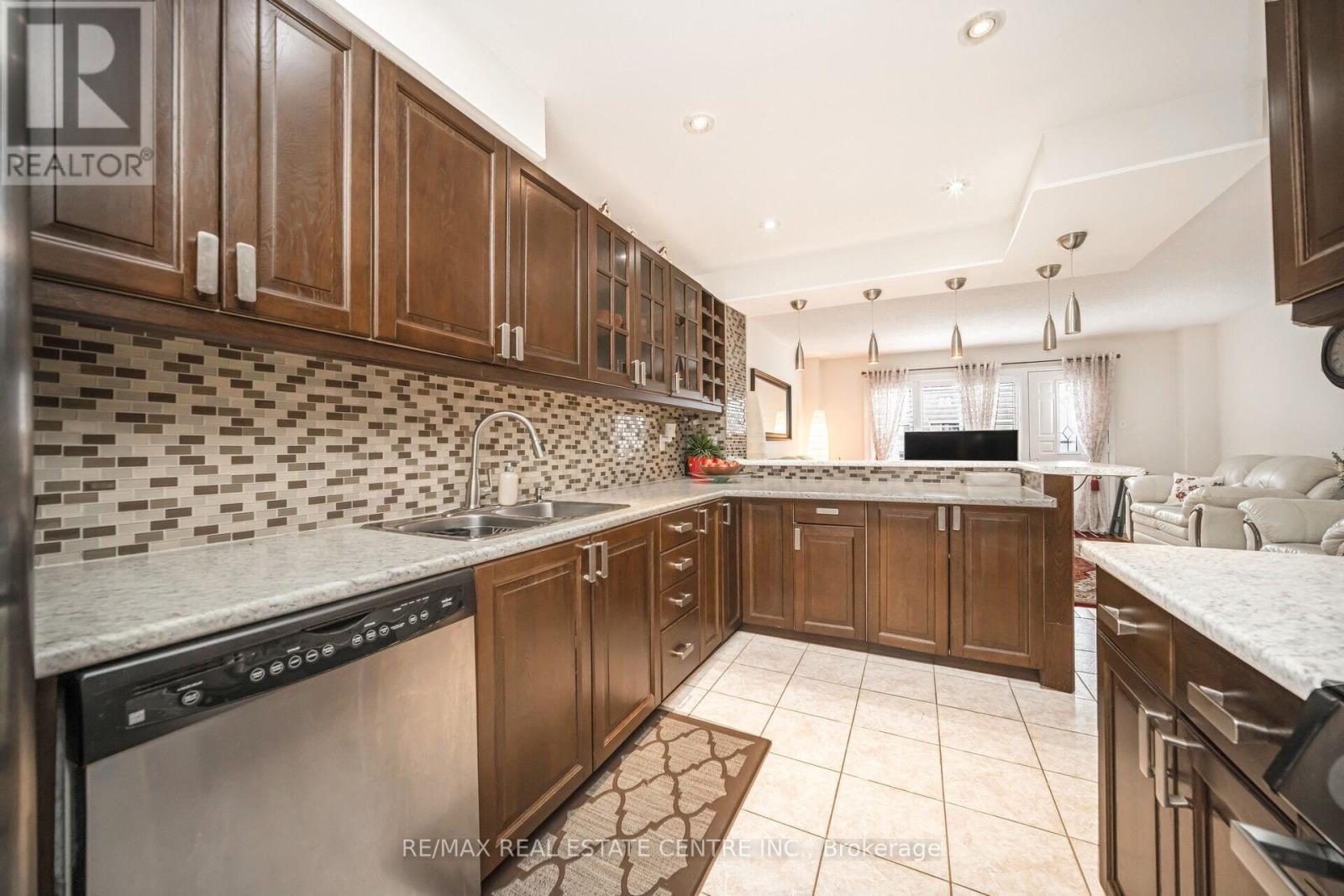 162 - 475 Bramalea Road, Brampton, Ontario  L6T 2X3 - Photo 13 - W12098425