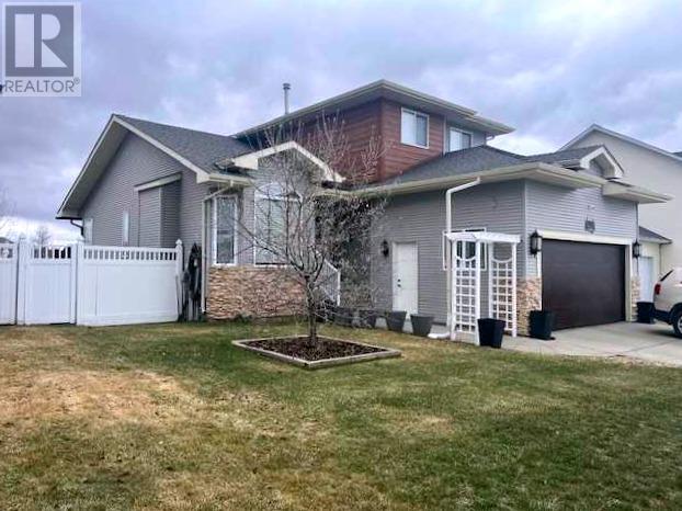 42 Lakeway Boulevard, Sylvan Lake, Alberta