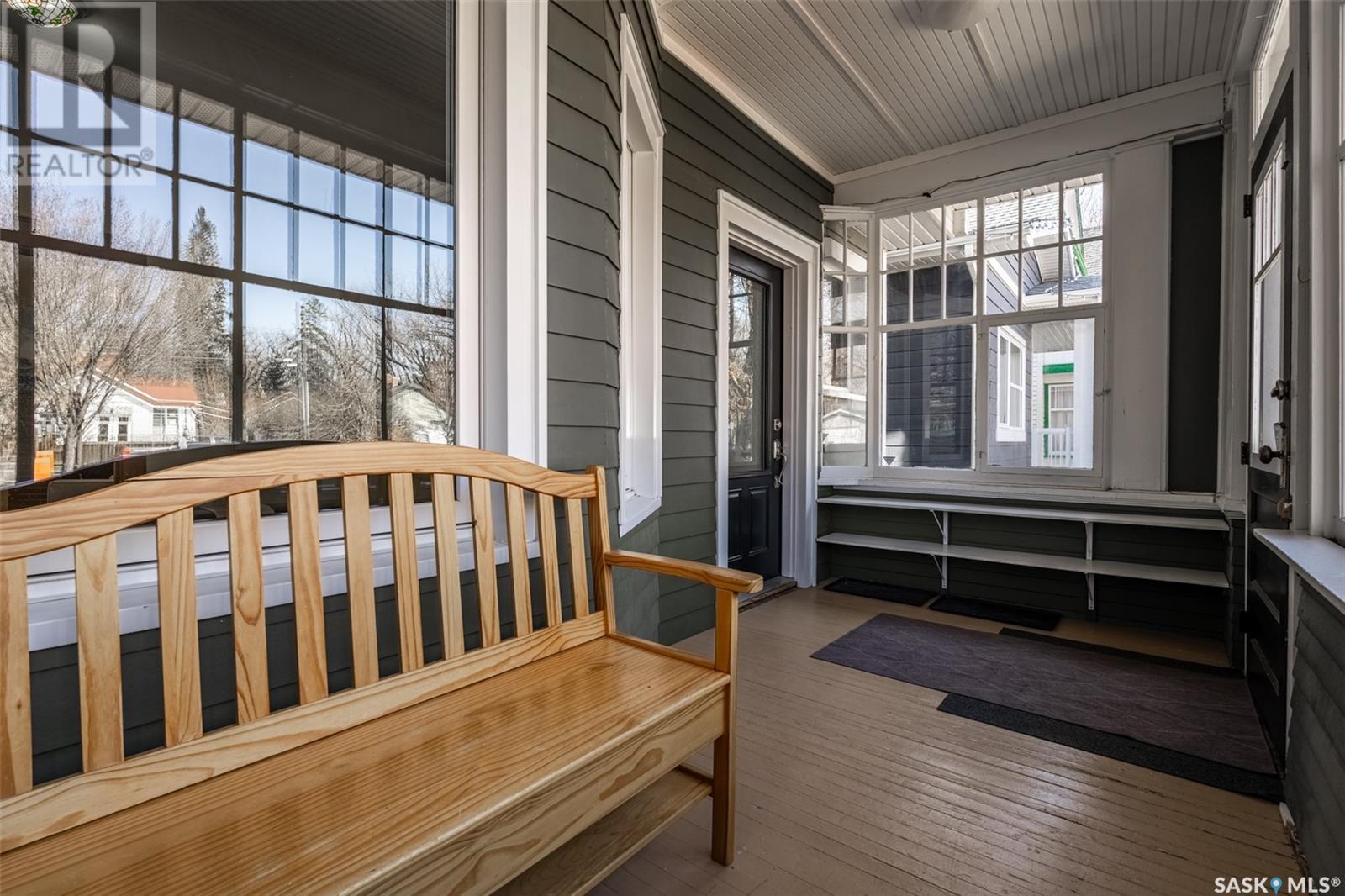 Property at 413 Lansdowne AVENUE image 3